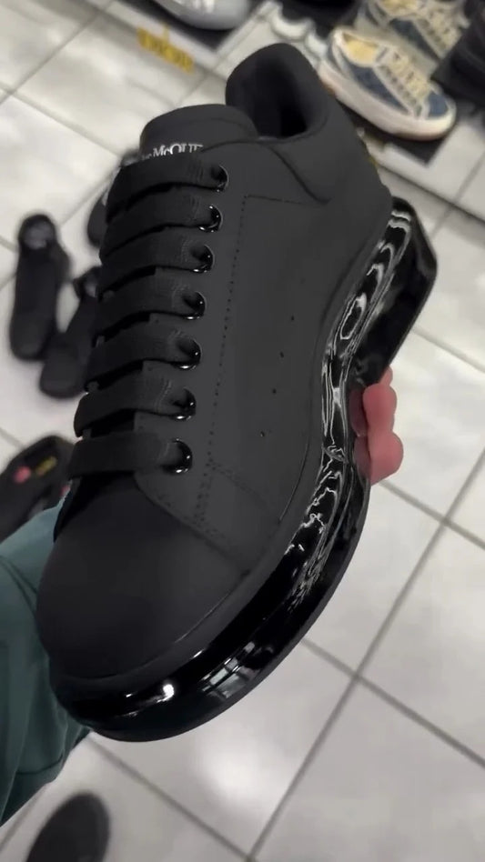 Men's Black Thick-soled Sneakers