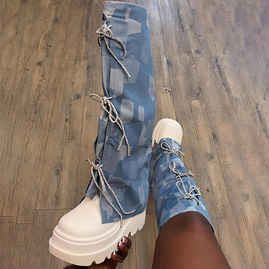 Shinny Bow Detail Platform Boots