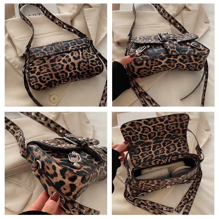 Rivets Single Shoulder Bag