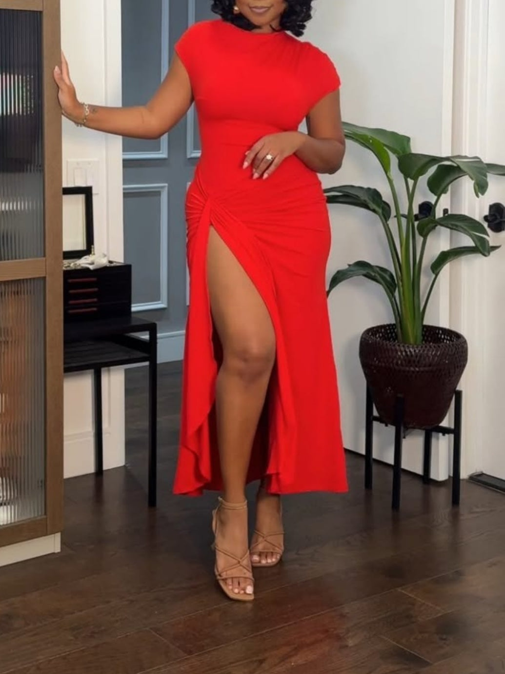 Round Neck Slit Solid Color Casual Dress