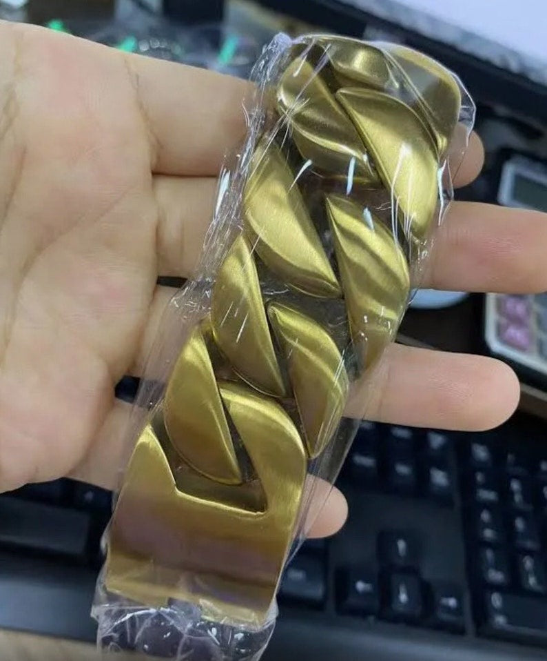 Wide Cuban Necklace