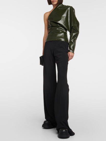 Chic One-shoulder Top