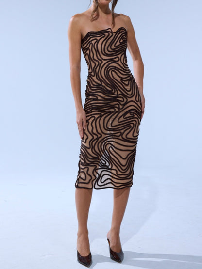 Wave-patterned Strapless Midi Dress
