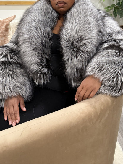 Eco-friendly Silver Fox Fur Cropped Jacket