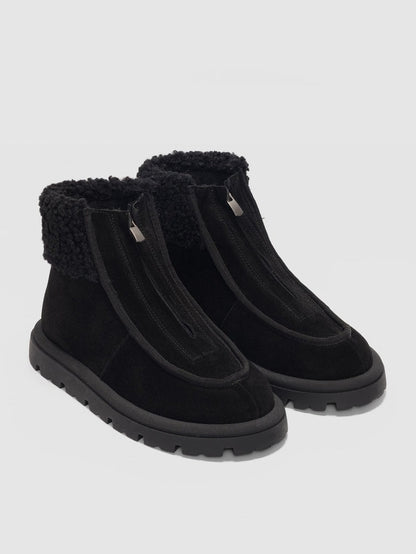Women's Suede Boots With Front Zipper Detail And Fur Lining