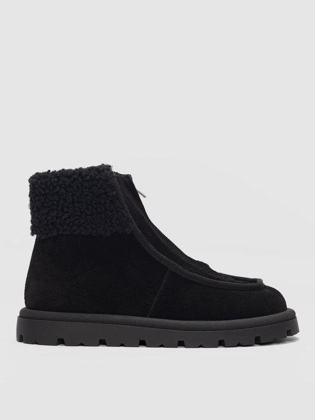 Women's Suede Boots With Front Zipper Detail And Fur Lining