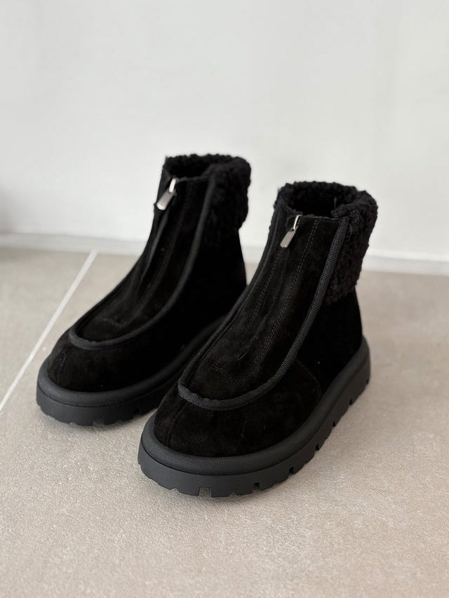 Women's Suede Boots With Front Zipper Detail And Fur Lining