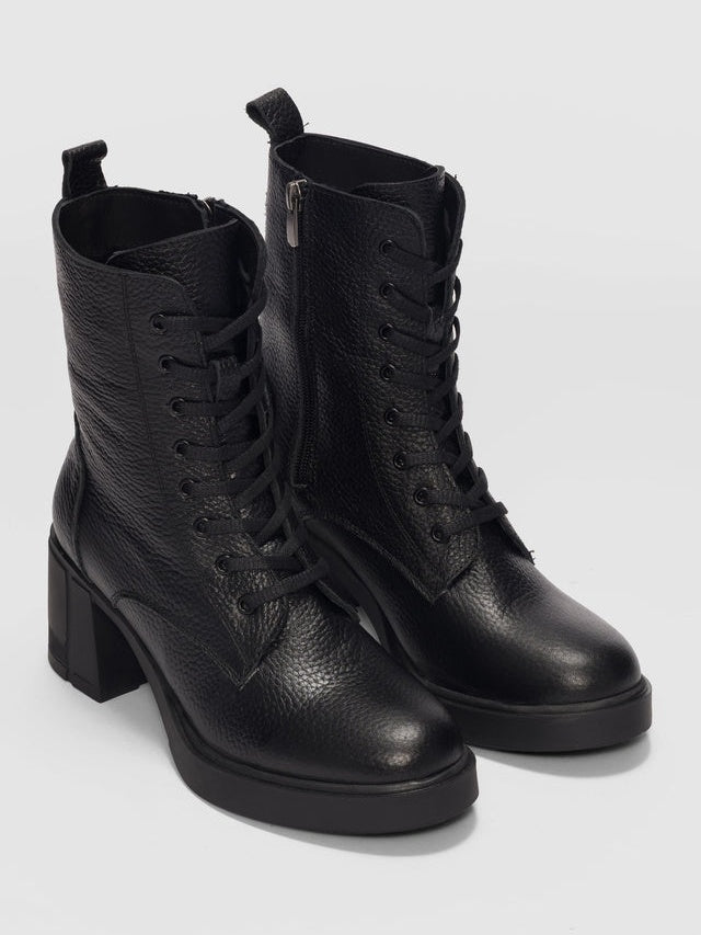 Women's Genuine Leather Lace-Up Boots