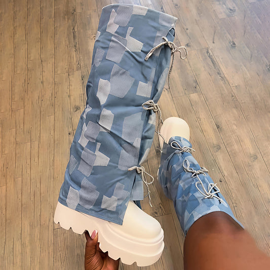 Shinny Bow Detail Platform Boots