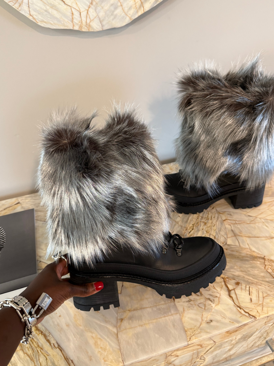 Plush Coarse Heel Boots