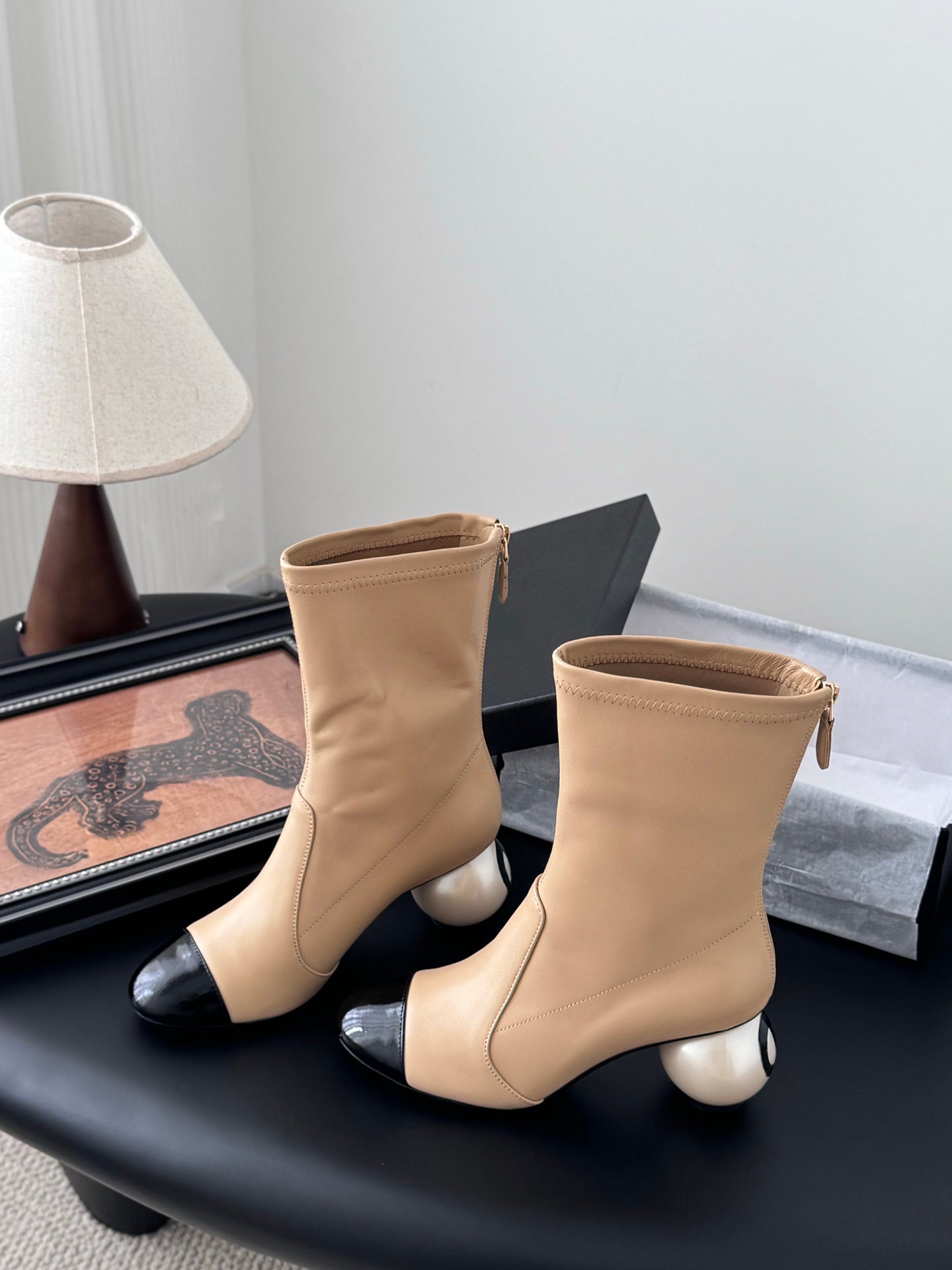Ball-heeled Elastic Zipper Boots