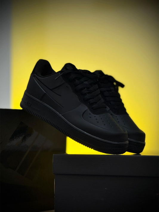 Classic Casual Lace-Up Sneakers